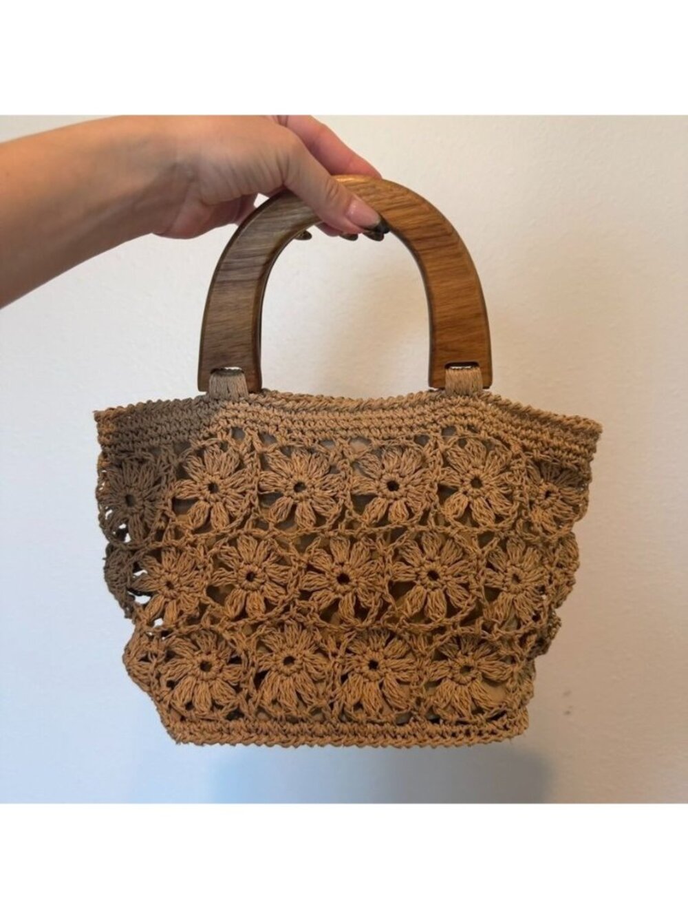 Vintage 90s Boho Floral Crocheted Woven Wooden Handle Handbag